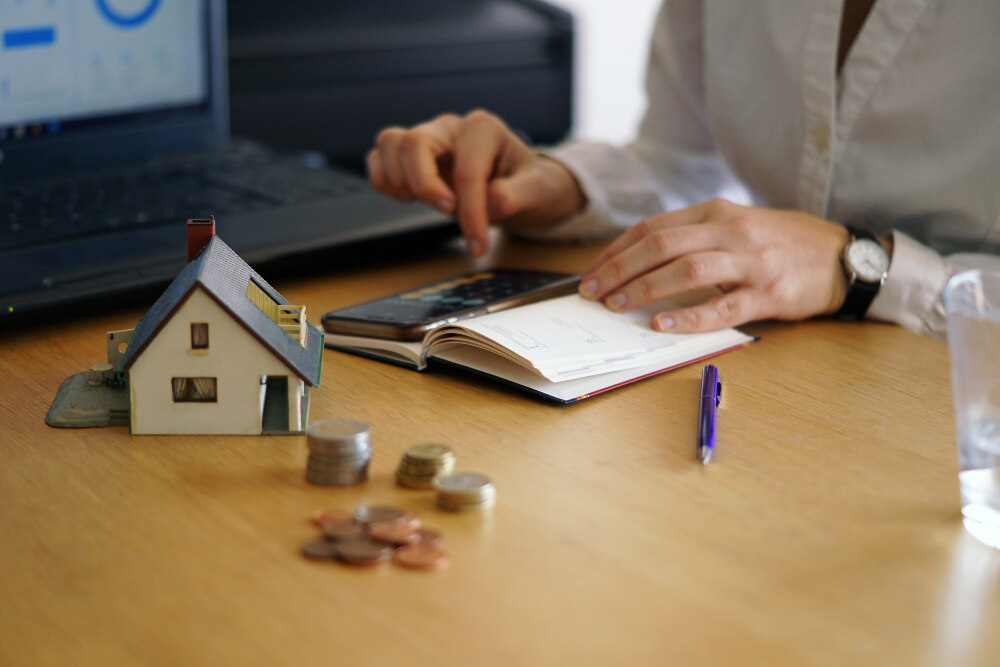 Who Holds the Deed in Owner Financing?